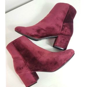 Call it Spring Maneia Velvet Wine Booties Ankle Boots Size 7.5